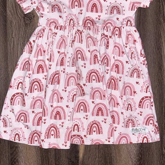 Bella & Omi Girls size 8 Rainbow Heart Tunic Top - Picture 2 of 8